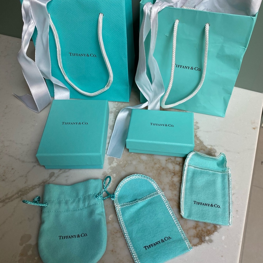 Tiffany Packaging 💙🤍💎🤍💙